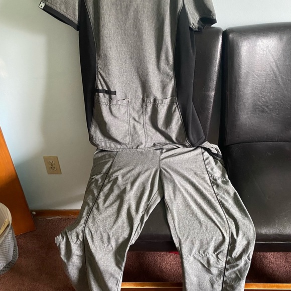 Scrubs - Picture 4 of 9